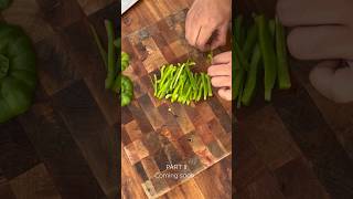 HOW TO CUT A CAPSICUM 🫑  PART II coming soon…#cutting #knifeskills #capsicum #chopping #asmrfood