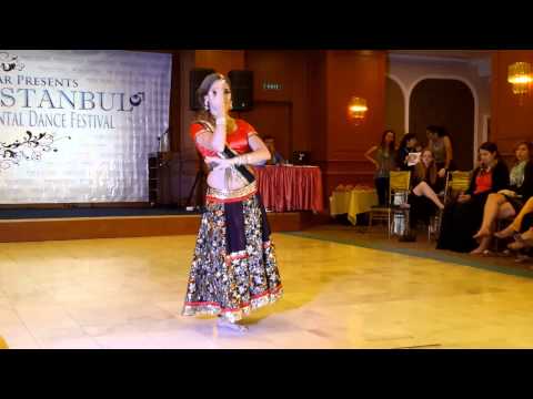 Performing ''Kahe Ched Mohe'' Semi-classic