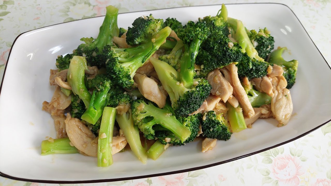masakan hongkong brokoli hijau tumis sama daging ayam@liyamenul