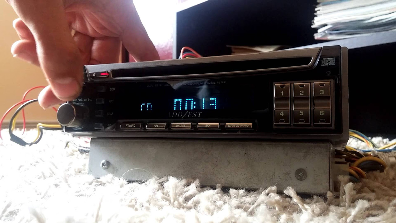 ロベルト　アンドレさま専用Clarion Clarion CX501 Double Din AM FM CD Bluetooth Radio Receiver