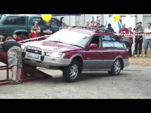 Subaru Outback on travel ramp - YouTube