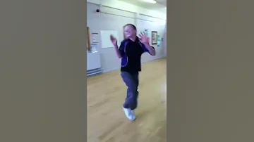 Wilson Dancing D 