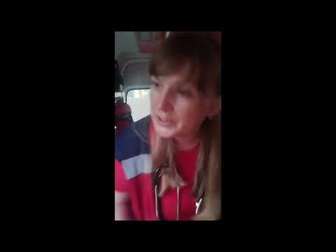 Медик швидкої , яка ймовірно була викликана одним з тих, хто заблокував авто ТЦК.