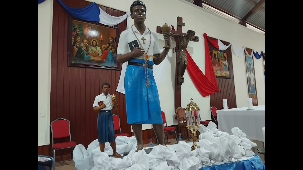 Santu Peter Torot selebraten