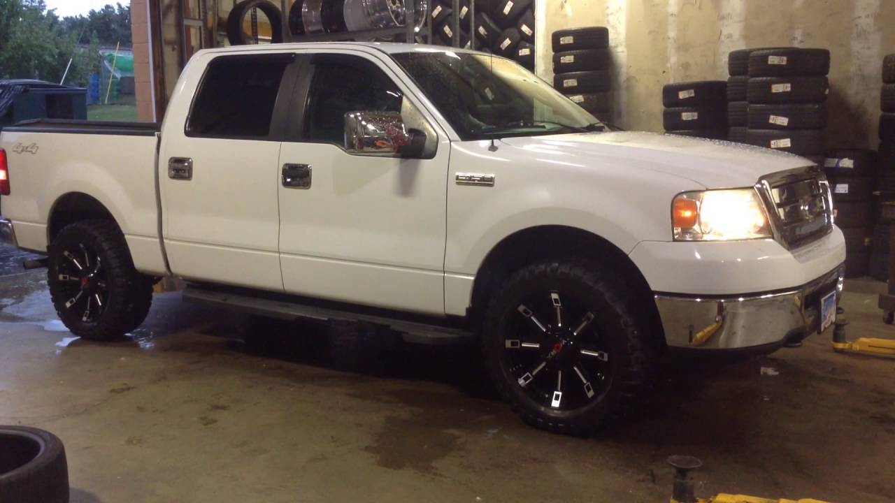 2003 ford f 150 on 20" worx wheels and 33 12.50r 20 tires stopped by