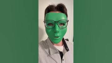 Reading the entire Shrek script 1 word per day #2397 “trip.”