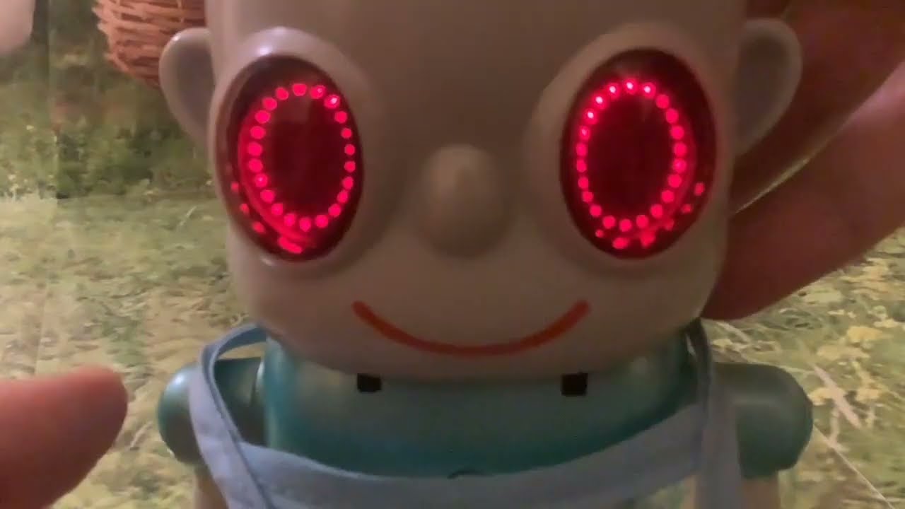 Retro Collectable Robots: Tiger Electronics Sega Robo Baby