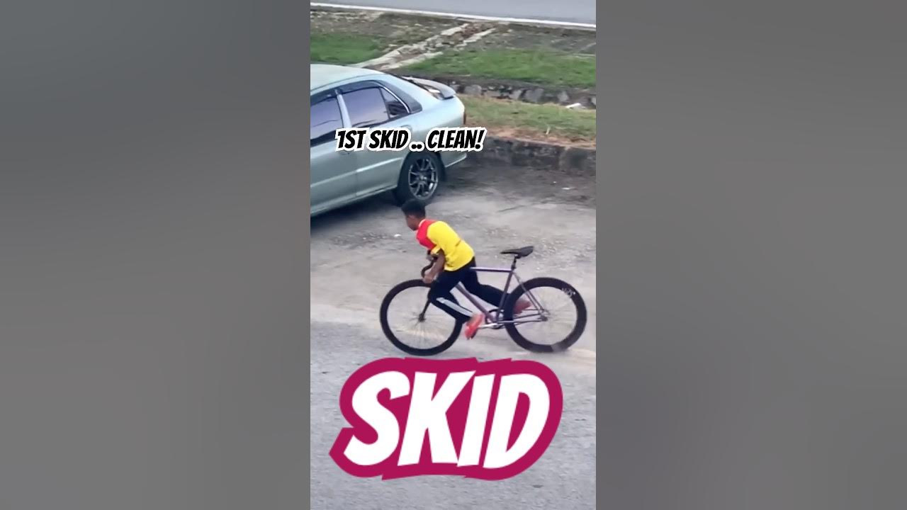 skid one footed! #fixiebike #cycling #hardtraining #fixiemalaysia #bicycle #cycle #bike skid one footed! #fixiebike #cycling #hardtraining #fixiemalaysia #bicycle #cycle #bike