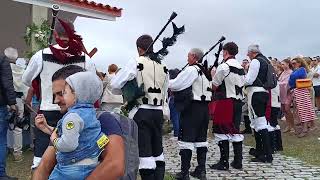 Maruxía interpreta o Hino do Antigo Reino de Galicia na festividade de Santa Rosa de Lima en Laxe.