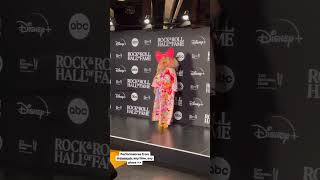 Sia sang Chandelier on Backstage Rock & Roll Hall of Fame