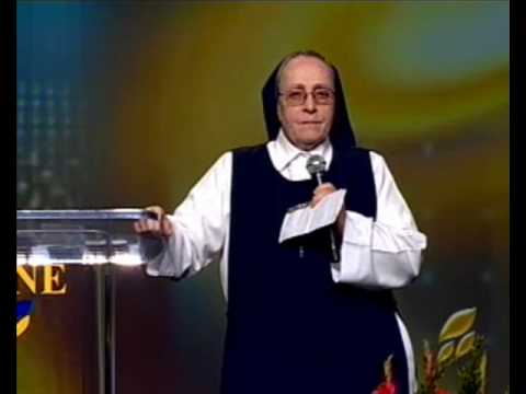 Hermana Blanca Ruiz cuenta un testimonio de una jo...