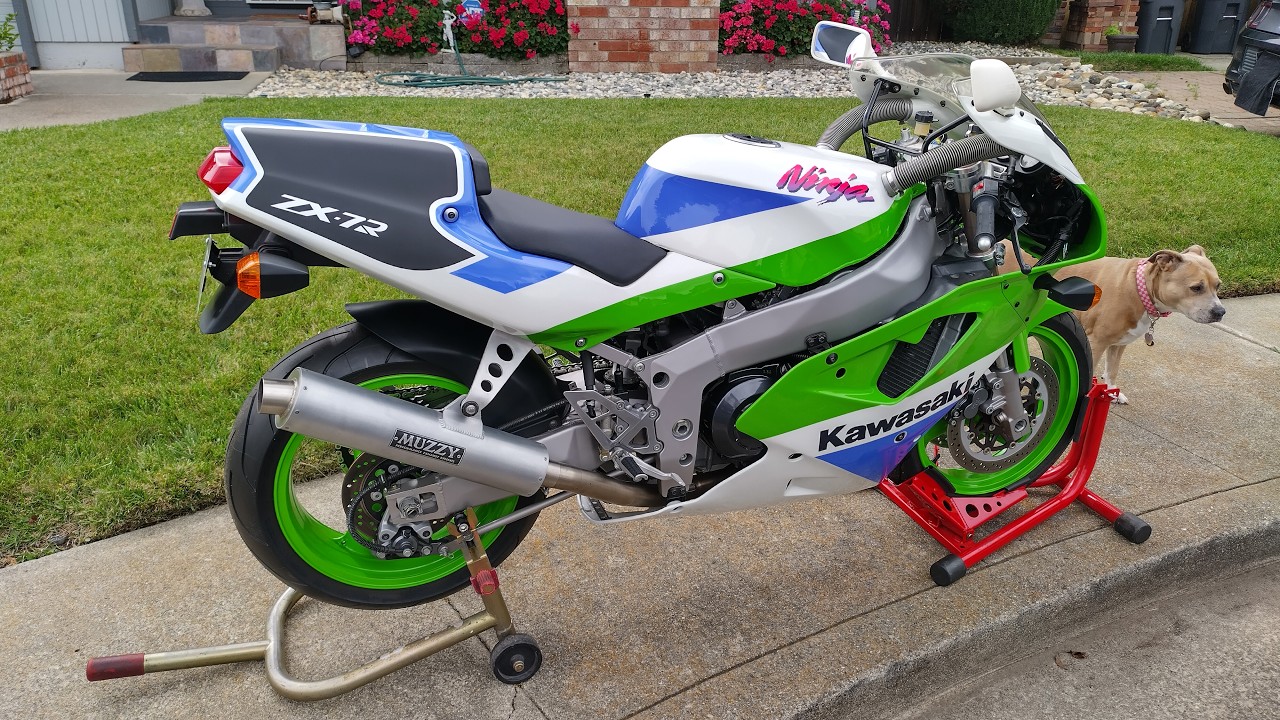 1992 Kawasaki ZX7R Showcase - YouTube