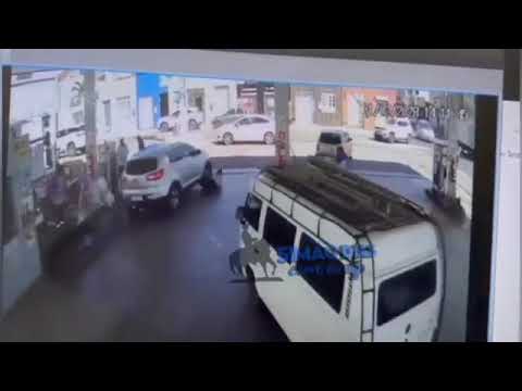 Homem é preso em Simão Dias após atropelar frentista em posto de gasolina na cidade de Lagarto