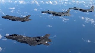 F-35AライトニングII & F-15Cイーグル・編隊飛行