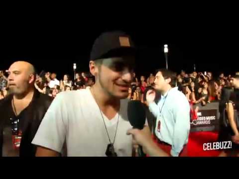 Big Time Rush's Kendall Schmidt Picks His Favorite VMA Moment of All Time #BTR2013