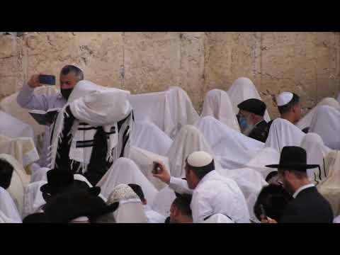 Birkat Kohanim (Priestly Blessing) Pesach -ברכת כהנים ברחבת הכותל פסח תשפ"ב |2022