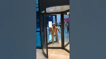 فى القوة قوى و فى الشدة شديد 