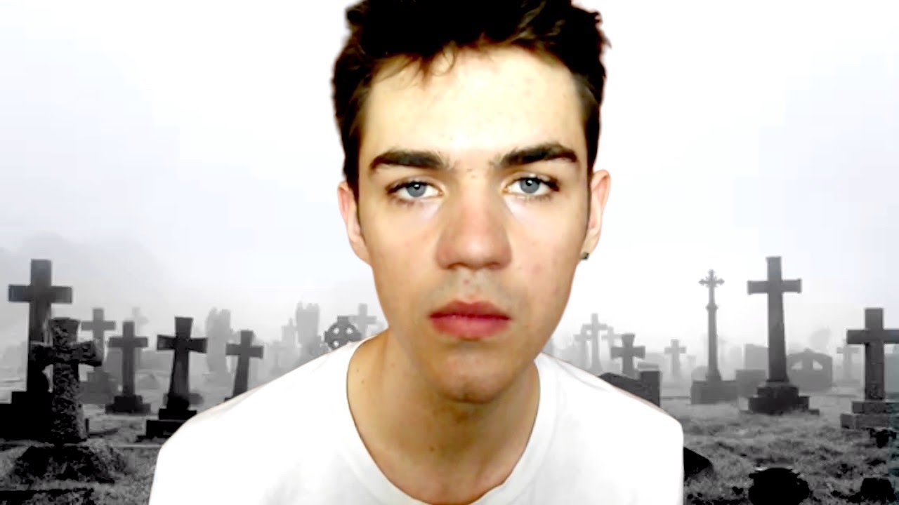 ASMR PL Nihilista Robi Ci Makijaż | Czarny Humor