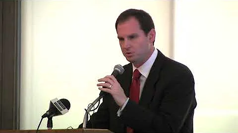 Sean Sutton speaks to youth about addiction (2011-...