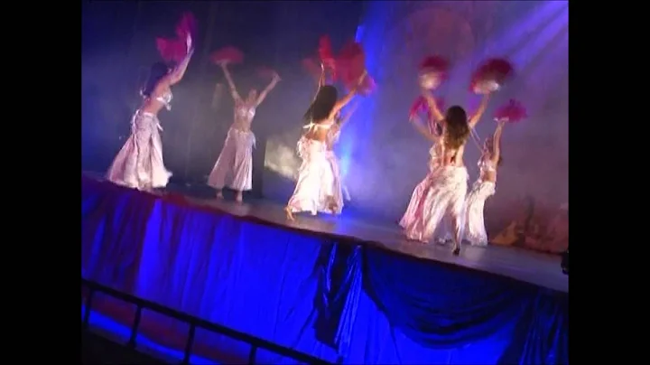 Tatiana Dieguez e Professoras - Leque de Plumas