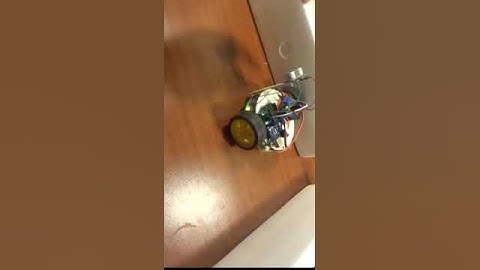 ROBOT ESQUIVA OBSTÁCULOS con ARDUINO