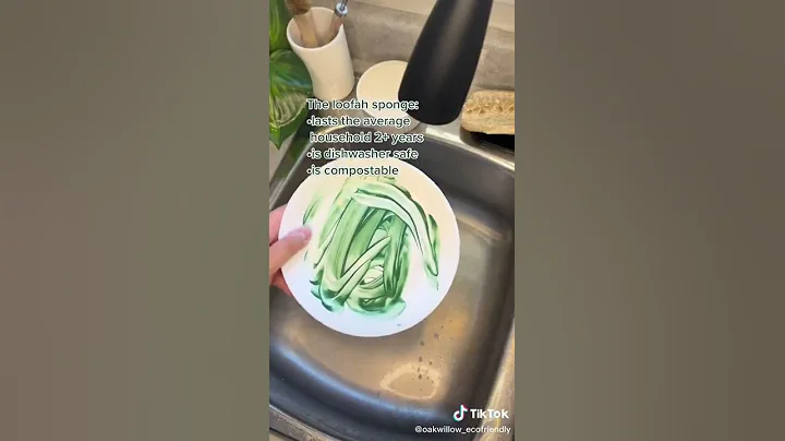 Our eco-friendly loofa sponges blow regular sponges out of the water! #maketheswitch #oakandwillow