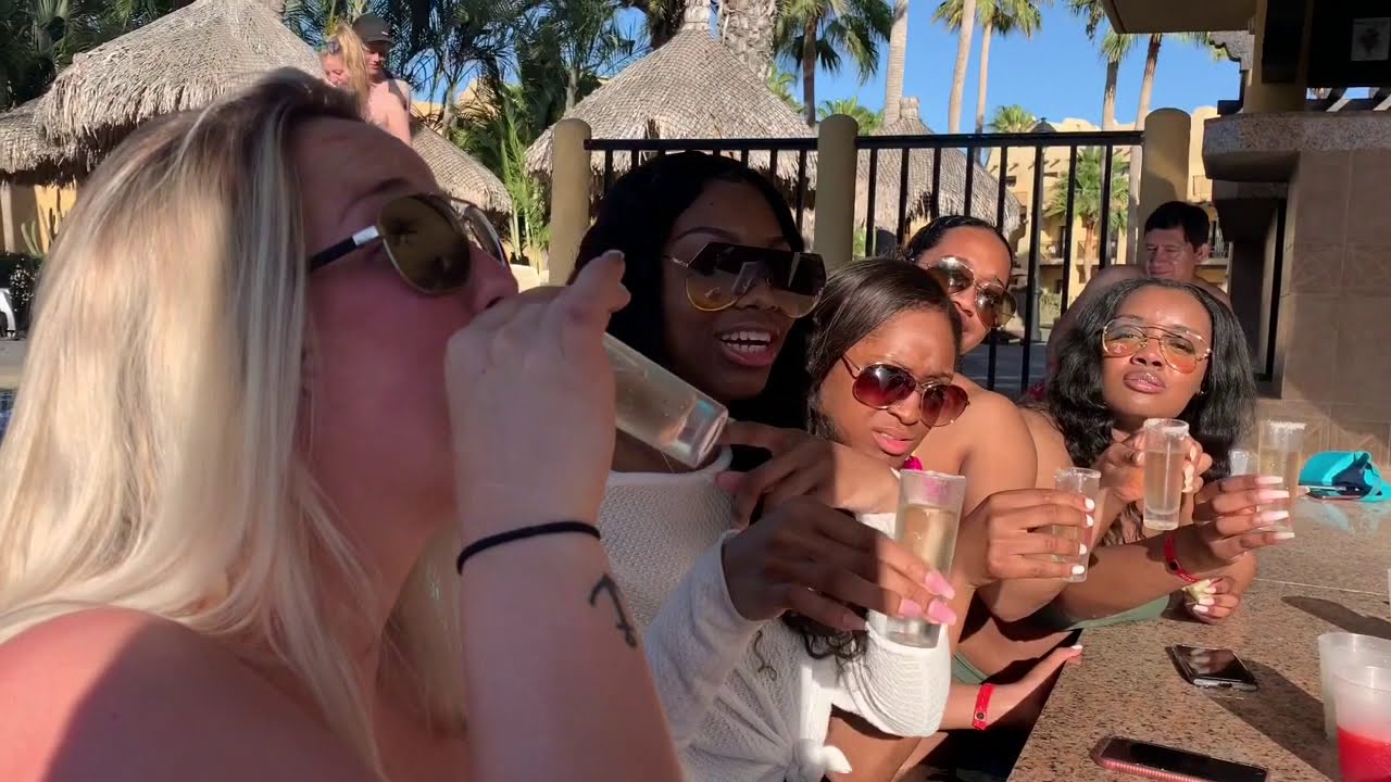 Cabo Vlog! (Girls Trip!)