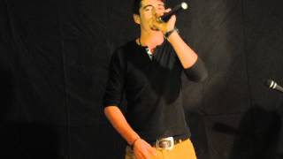 Emrah Şahi̇n Sazımı Asın Duvara