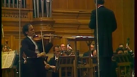 Leonid Kogan plays Shostakovich Violin Concerto no. 1 - video 1976