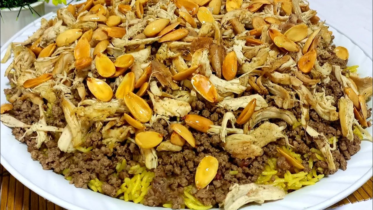 تعالو نعمل ألذ واطيب فتة دجاج على طريقتي من دجاجه وحده وربع كيلو لحمه كميه تكفي ل7 أشخاص حتعشقوها