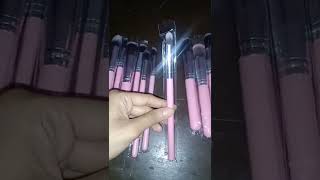 kabuki brush set.10pcs brush set onk soft and vlo ekta brush set screenshot 4