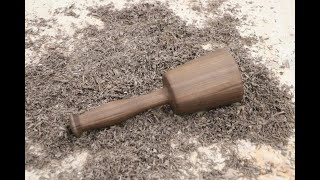 Turning a Traditional Carving Mallet