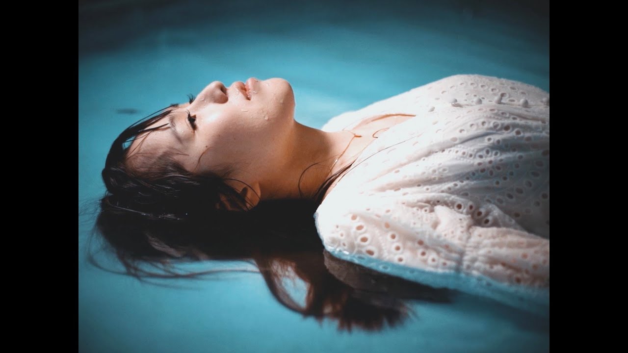 どうせ私なんて DVD付 / 宮城島麻未　mami 宮城島麻未】Album『どうせ私なんて』収録「雨やどり」MV - YouTube