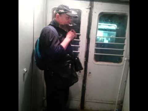 в тамбуре видео онлайн сочилось влагой
