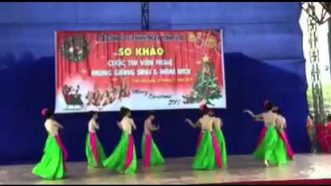 Múa Quat Đẹp Công Tay May Tinh Lợi