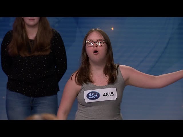 Pär i tårar under Moa Engdahls audition i Idol 2019 - Idol Sverige (TV4) class=