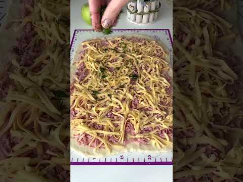 Завтрак Слойки с колбасой и сыром ПРОСТО и ВКУСНО #shorts #shortvideo