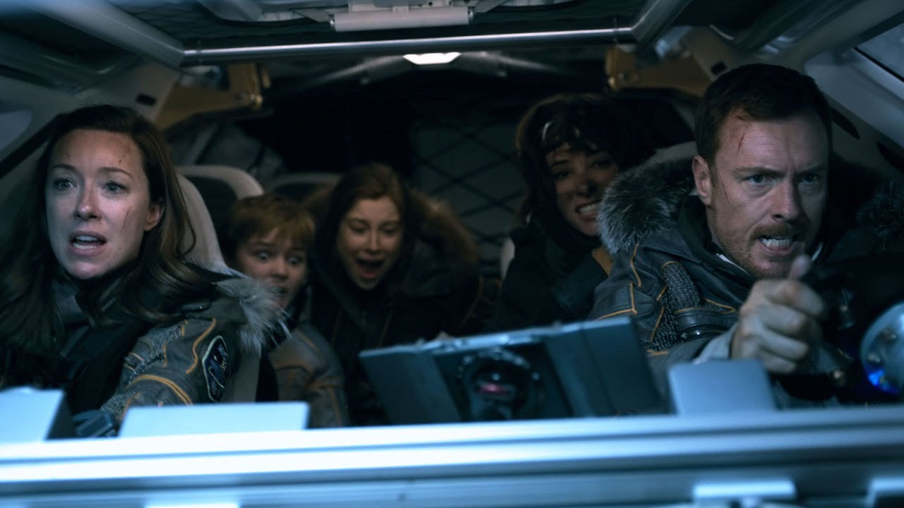 'Lost in Space' Review: Netflix Successfully Reboots the Robot, But the Rest ...