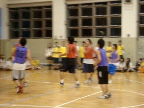 育成高三班際籃球賽  15班對13班 part3