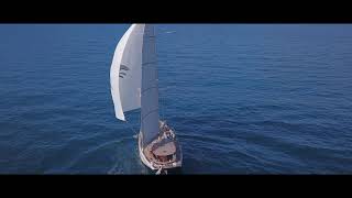Schooner WOLFHOUND under sail