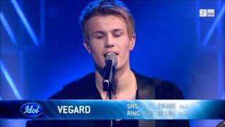 Video thumbnail of "Idol 2011 finale -Vegard leite - What Are Words."
