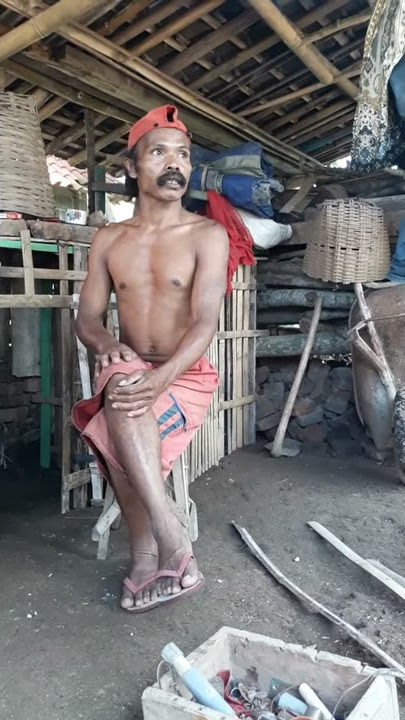 Mbah marni Dukun kanibal dr desa blimbing