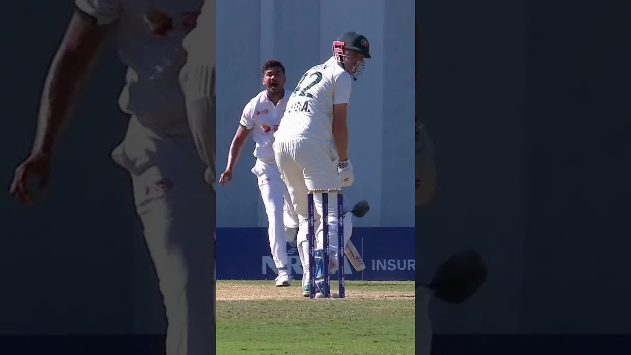 The luckiest four of all-time? | #AUSvBAN