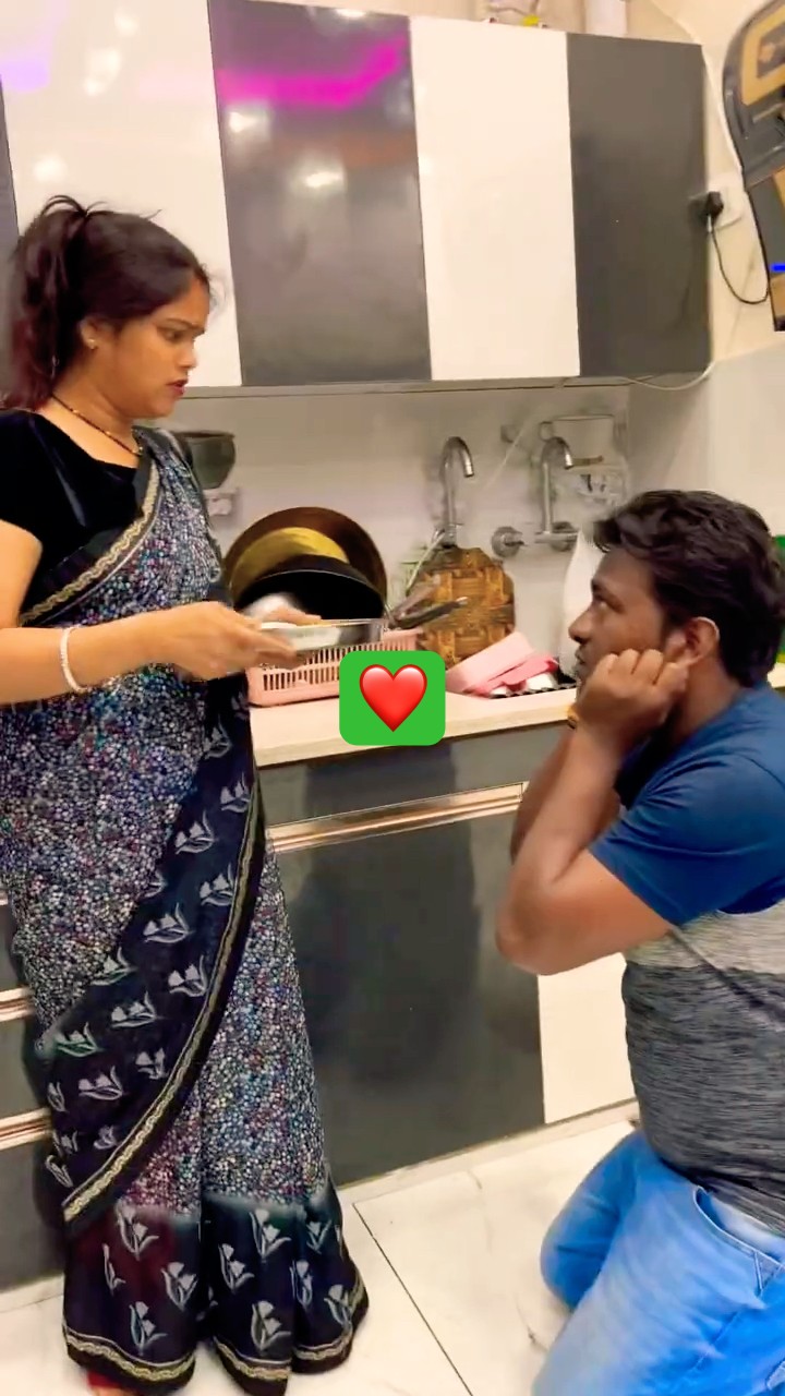 Husband wife love care always ❤️ #family #love #avanishkumarverma