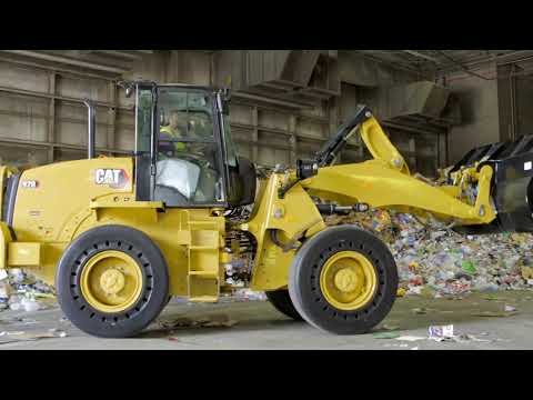 Cat® 914 and 920 Waste Handlers | Features and Benefits