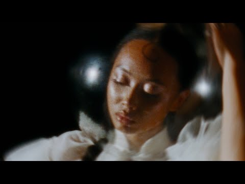 Griff - Astronaut (Visualiser)