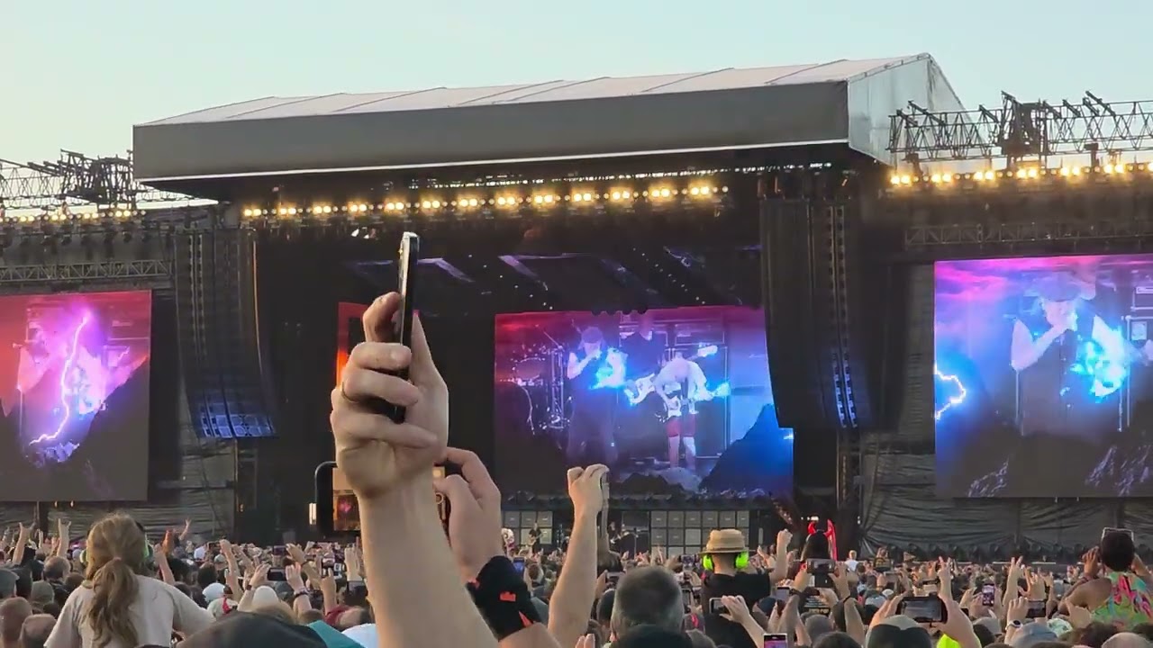 AC/DC - Thunderstruck (LIVE KARLSRUHE 2025)