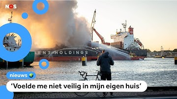 Grote brand op schip in Amsterdam, blussen duurt lang