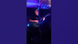 Download lagu mac ayres - roses (live)