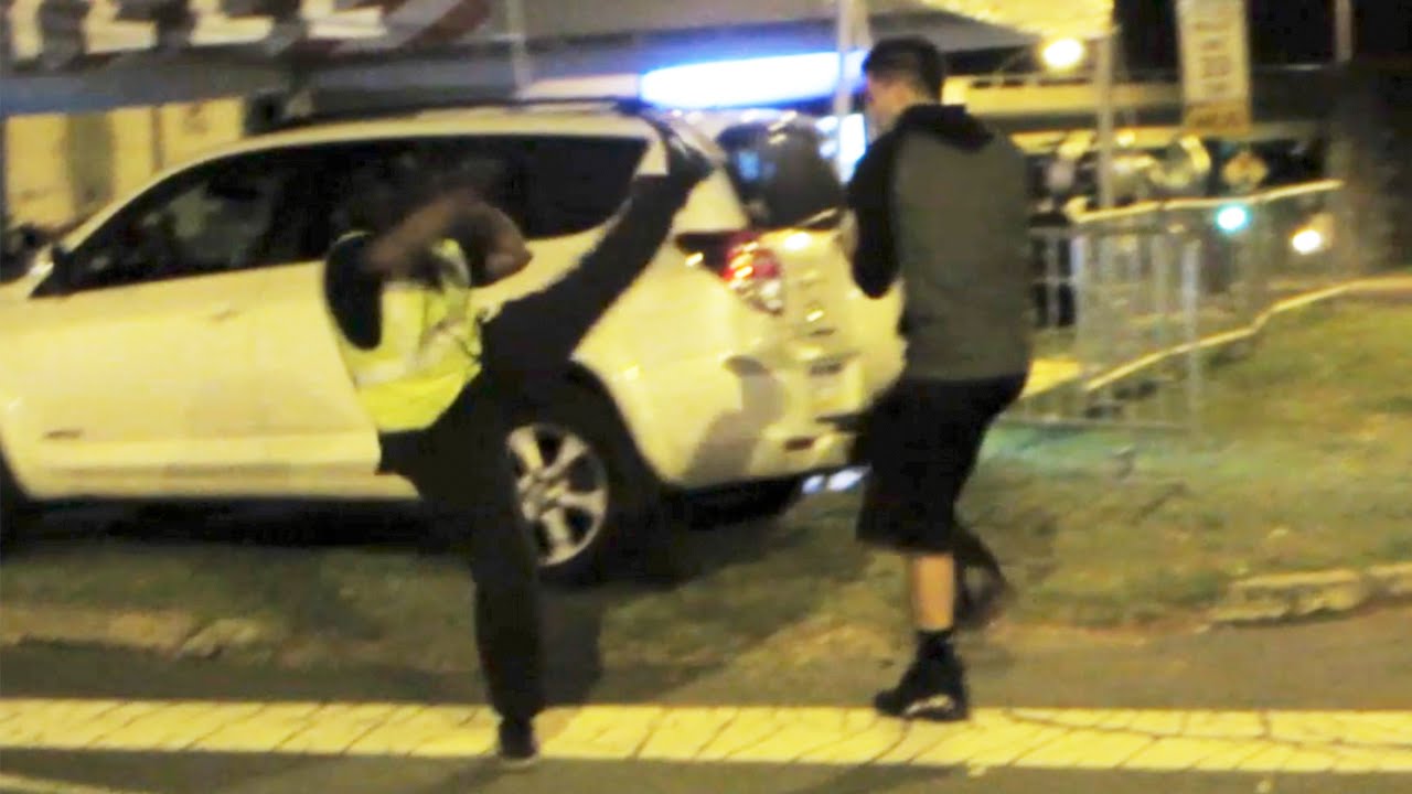 KICKED IN THE FACE BY SECURITY!!!! vlogs in spanish